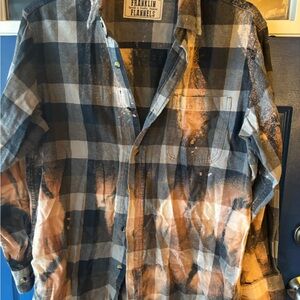 Franklin Flannel Long Sleeve Distressed Shirt Medium ?**